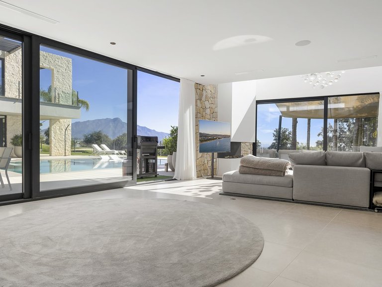 Town House for Sale in Benahavís, Malaga 17