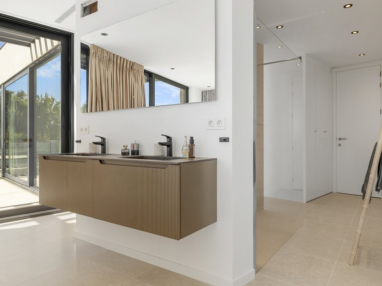 Town House for Sale in Benahavís, Malaga 36