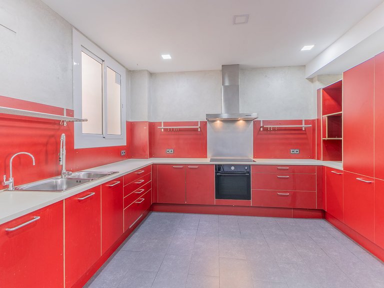 Apartment for Sale in Barcelona, Barcelona 13