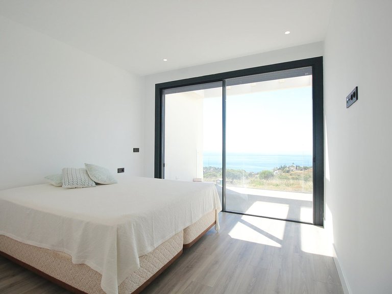Town House for Sale in Benalmádena, Malaga 15