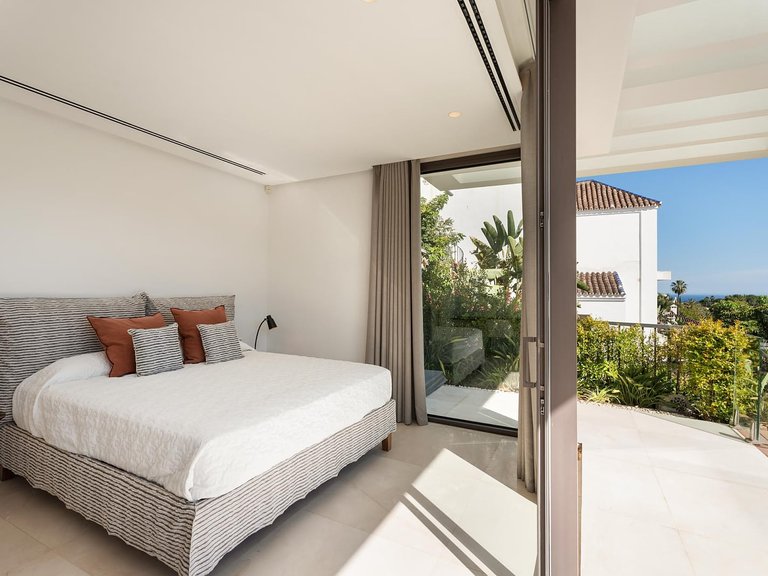 Town House for Sale in Benahavís, Malaga 27