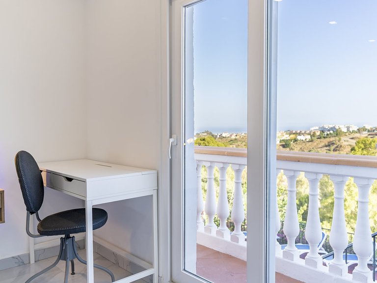 Town House for Sale in Benalmádena, Malaga 17
