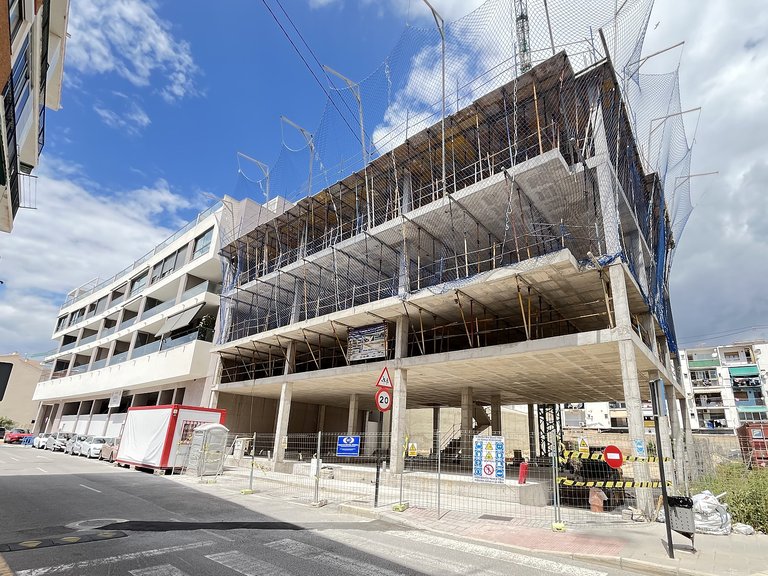 Apartment for Sale in Villajoyosa, Alicante 16