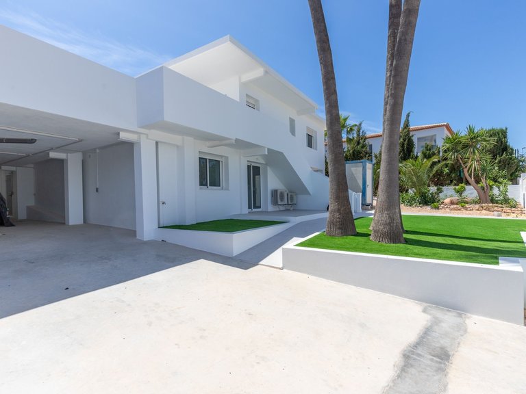 Villa for Sale in El Albir / L'albir, Alicante 1