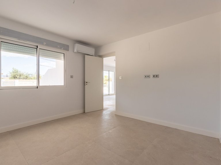 Villa for Sale in El Albir / L'albir, Alicante 15