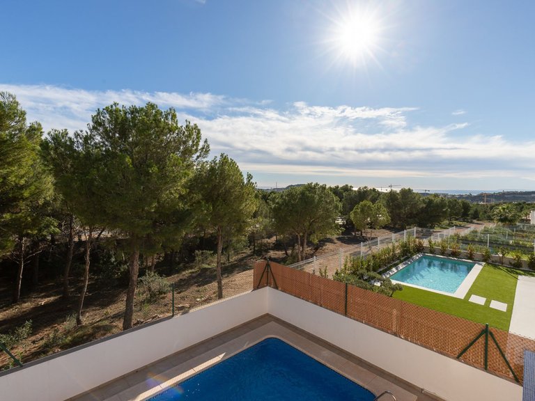 Villa for Sale in Finestrat, Alicante 32