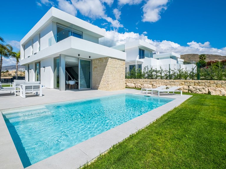 Villa for Sale in Finestrat, Alicante 2
