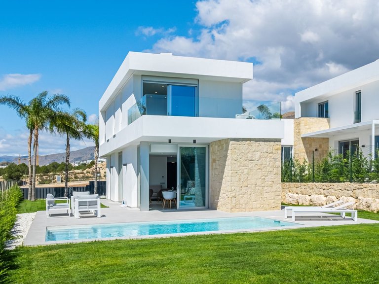 Villa for Sale in Finestrat, Alicante 3