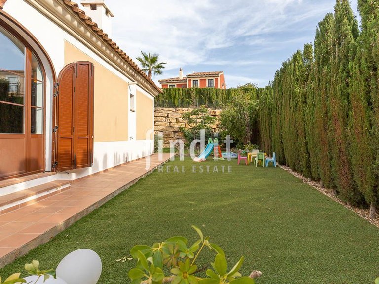 Villa for Sale in Finestrat, Alicante 5