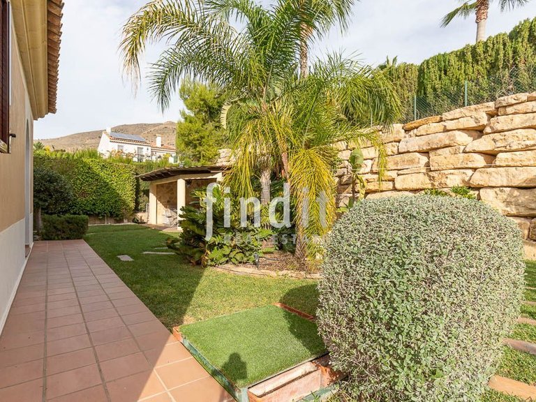 Villa for Sale in Finestrat, Alicante 8