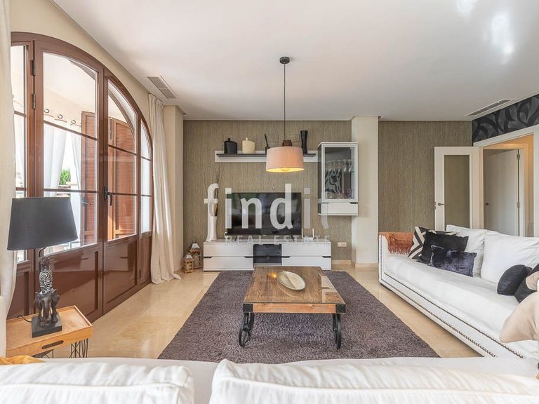 Villa for Sale in Finestrat, Alicante 28