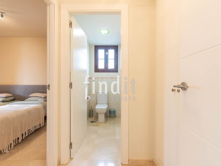 Villa for Sale in Finestrat, Alicante 32