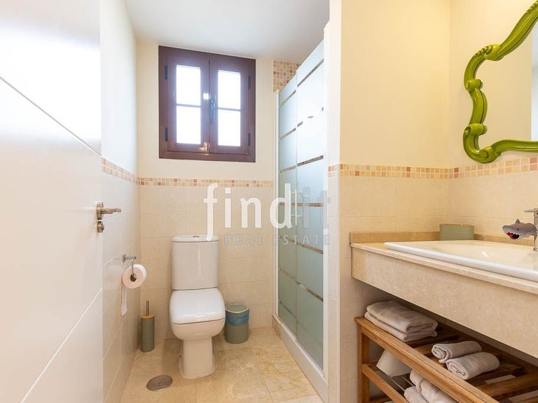 Villa for Sale in Finestrat, Alicante 33