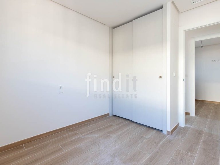 Apartment for Sale in Santa Pola, Alicante 26