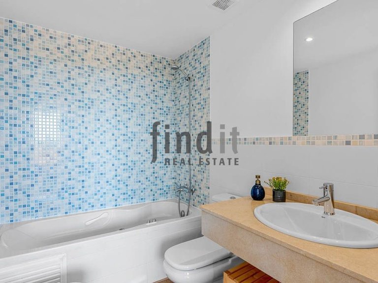 Apartment for Sale in Finestrat, Alicante 16