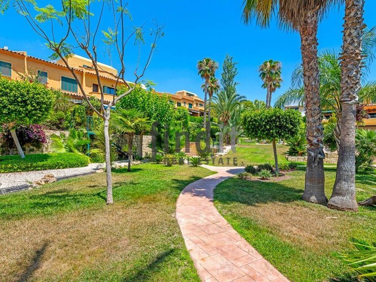 Apartment for Sale in Finestrat, Alicante 25