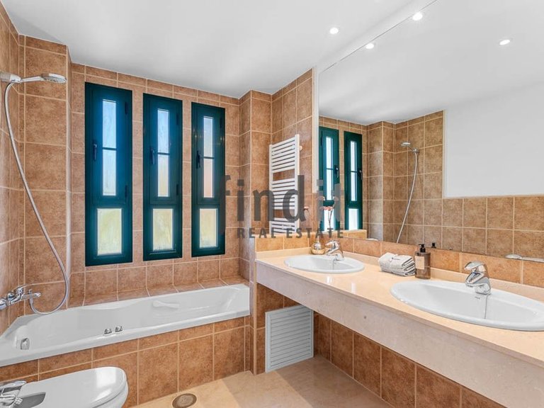 Apartment for Sale in Finestrat, Alicante 19