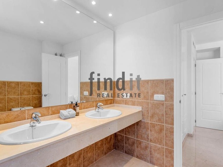 Apartment for Sale in Finestrat, Alicante 20