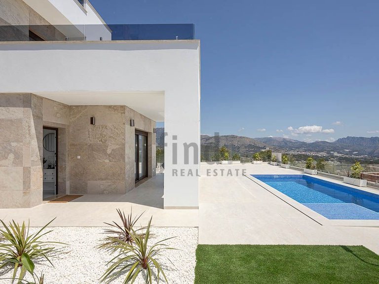 Villa for Sale in Polop De La Marina, Alicante 5