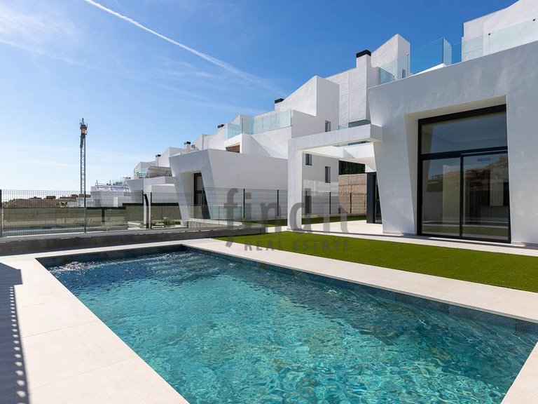 Villa for Sale in Finestrat, Alicante 2