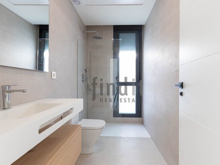 Villa for Sale in Finestrat, Alicante 8