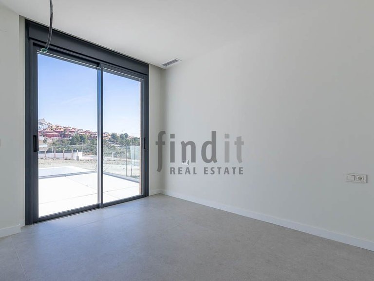 Villa for Sale in Finestrat, Alicante 15