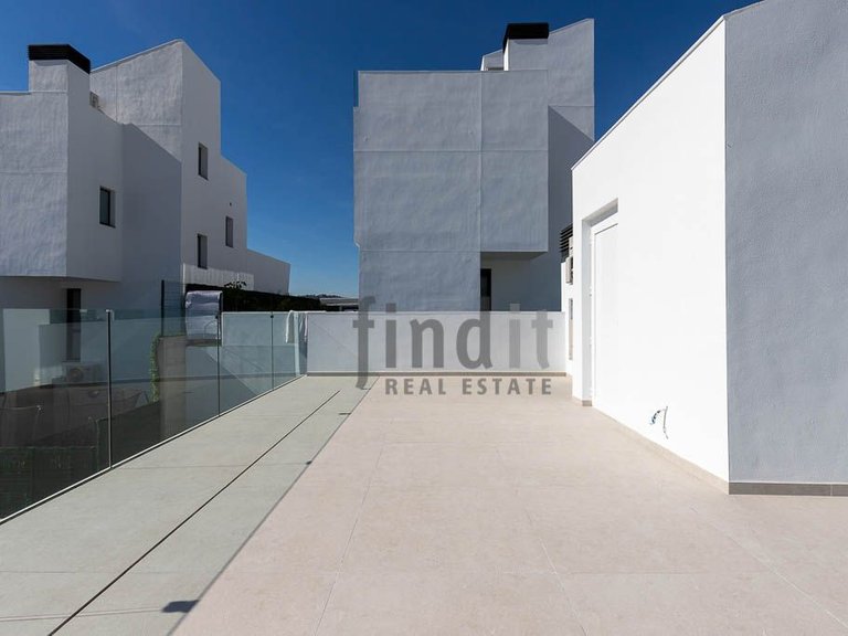 Villa for Sale in Finestrat, Alicante 24
