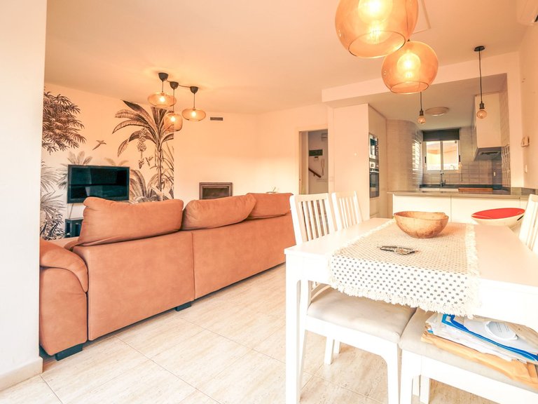 Villa for Sale in La Nucía, Alicante 5