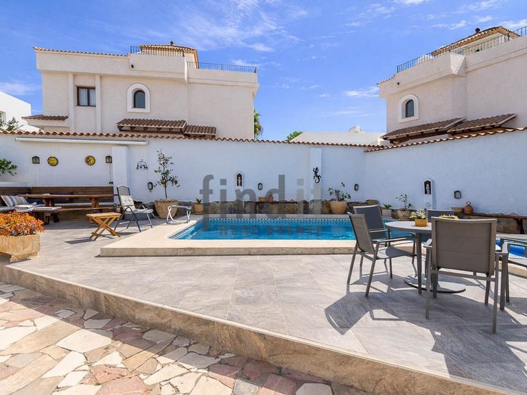 Villa for Sale in El Albir / L'albir, Alicante 17