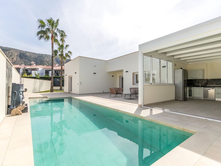 Villa for Sale in El Albir / L'albir, Alicante 4