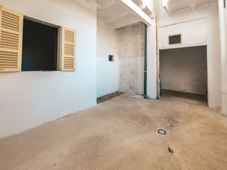 Apartment for Sale in  Baleares, Palma 33