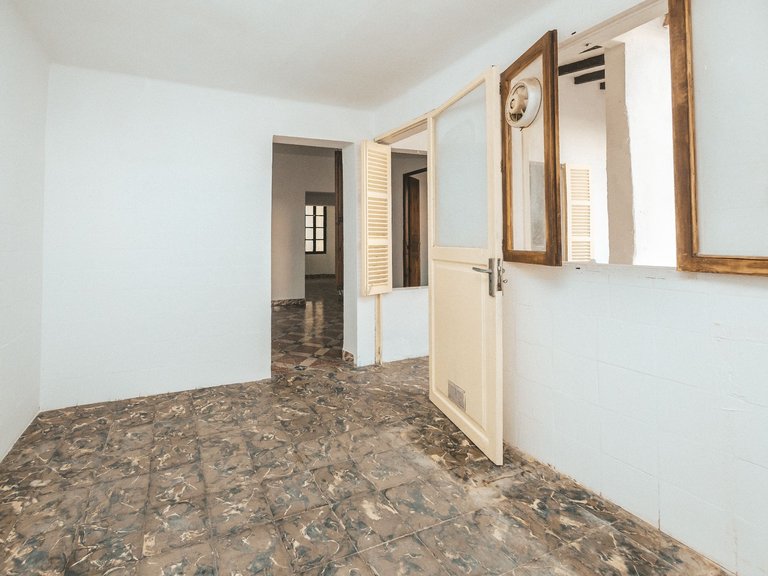 Apartment for Sale in  Baleares, Palma 24