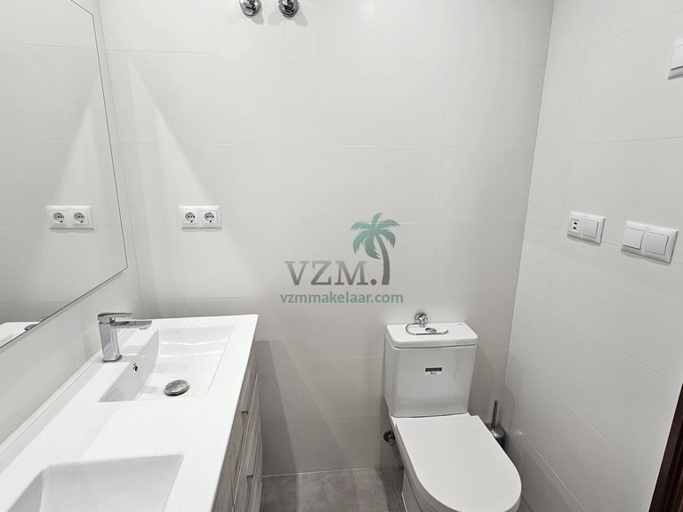 Apartment for Sale in Torrevieja, Alicante 17