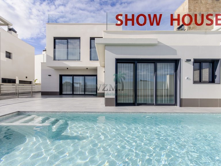 Villa for Sale in San Miguel De Salinas, Alicante 10