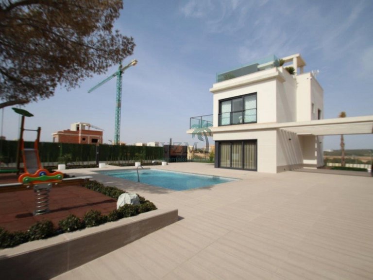 Villa for Sale in San Miguel De Salinas, Alicante 2