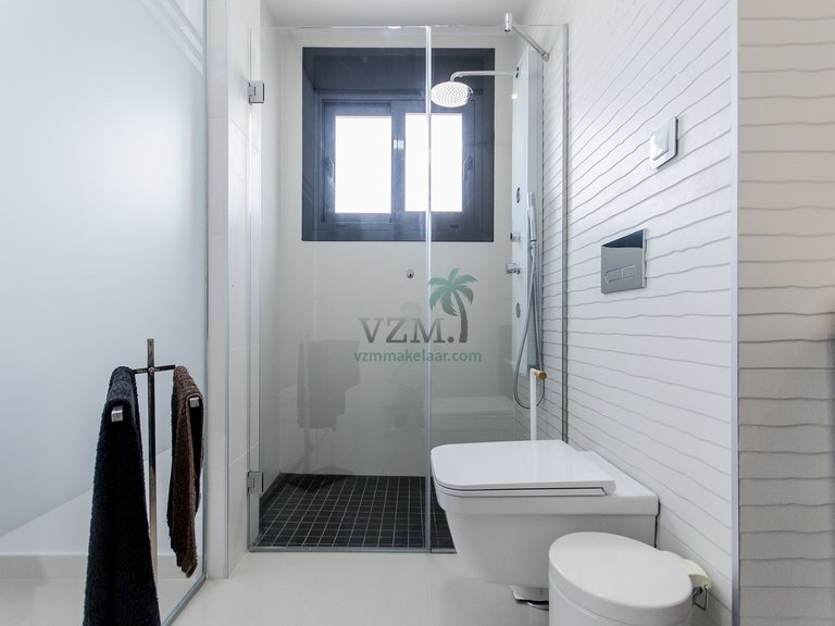 Villa for Sale in San Miguel De Salinas, Alicante 38