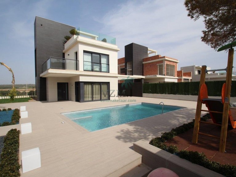 Villa for Sale in San Miguel De Salinas, Alicante 5