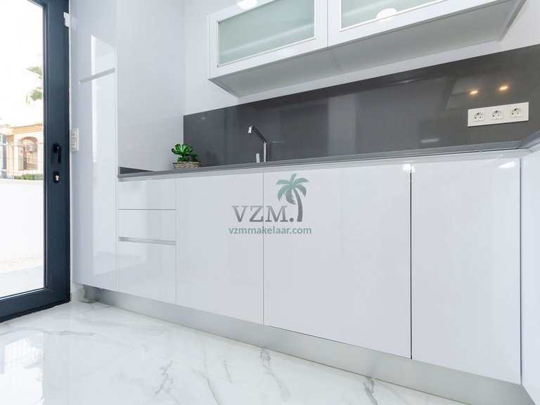 Villa for Sale in Torrevieja, Alicante 18