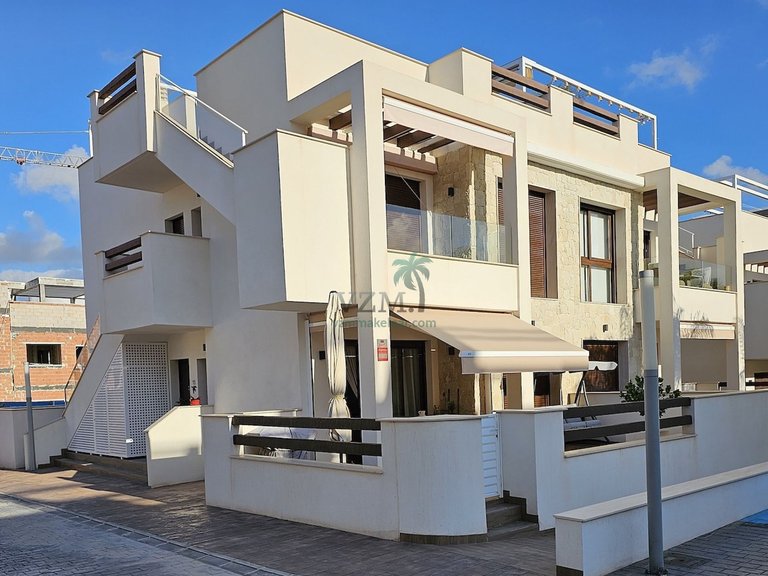 Apartment for Sale in Torrevieja, Alicante 1