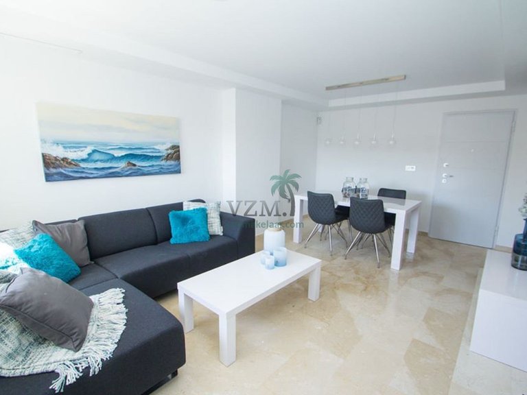 Apartment for Sale in Urbanizacion Los Balcones, Alicante 11