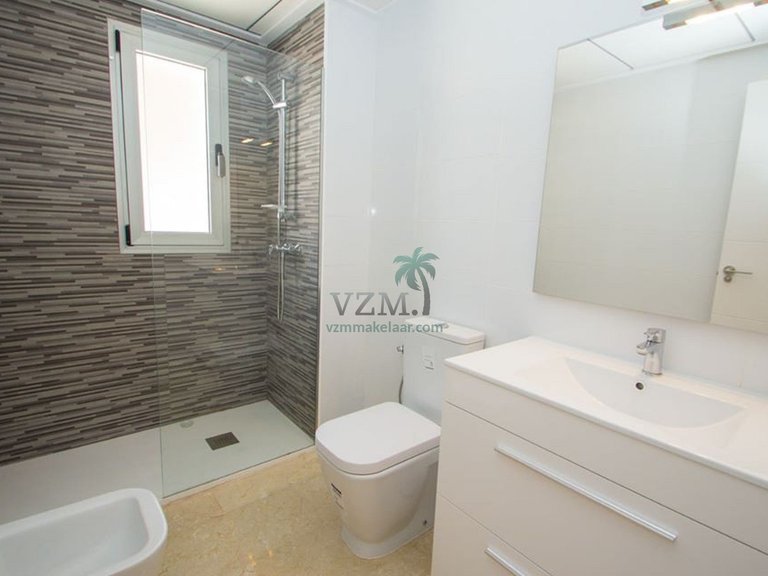 Apartment for Sale in Urbanizacion Los Balcones, Alicante 14