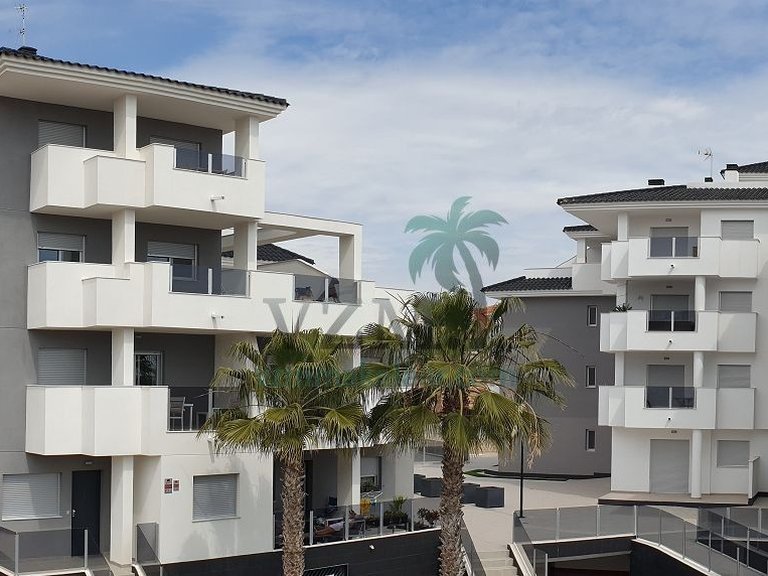 Apartment for Sale in Urbanizacion Los Balcones, Alicante 2