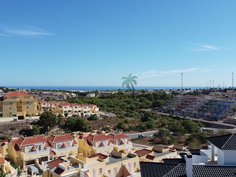 Apartment for Sale in Urbanizacion Los Balcones, Alicante 25