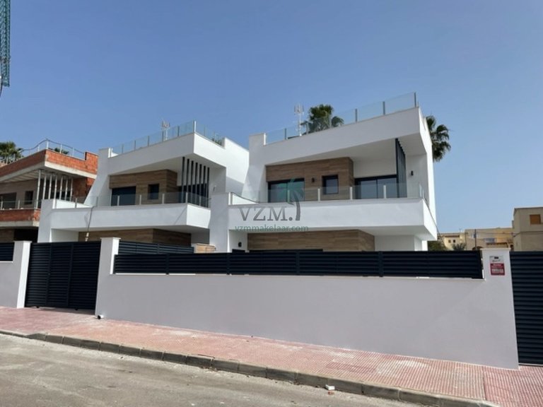 Villa for Sale in San Miguel De Salinas, Alicante 18
