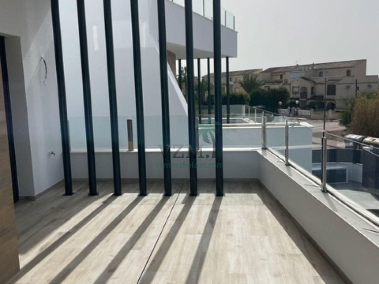 Villa for Sale in San Miguel De Salinas, Alicante 25