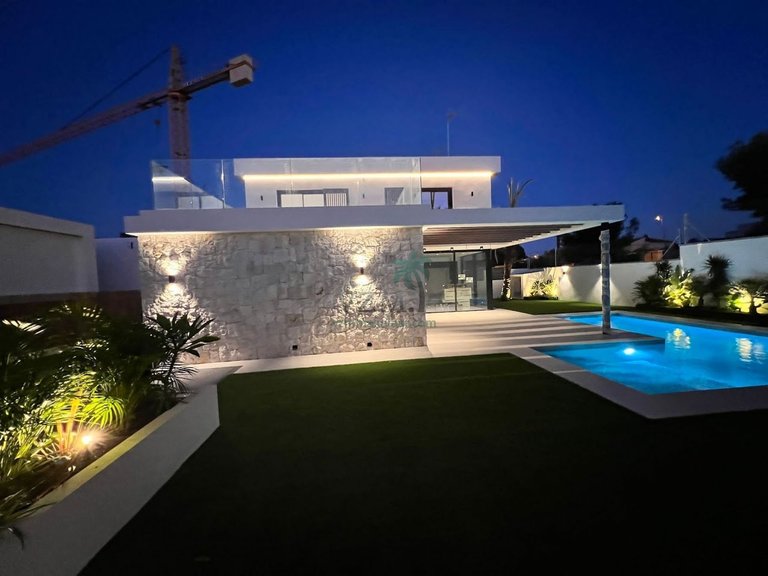 Villa for Sale in Orihuela, Alicante 14