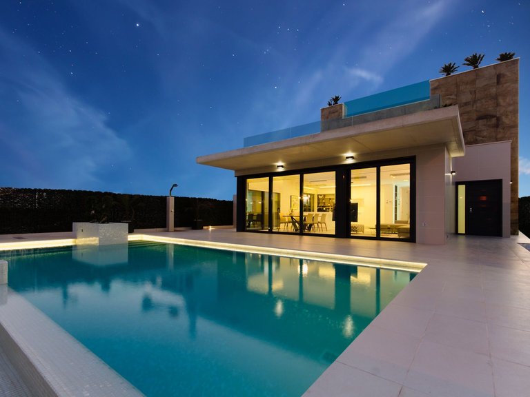 Villa for Sale in Dehesa De Campoamor, Alicante 1