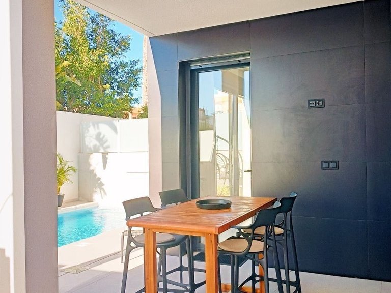 Villa for Sale in Punta Prima, Alicante 4