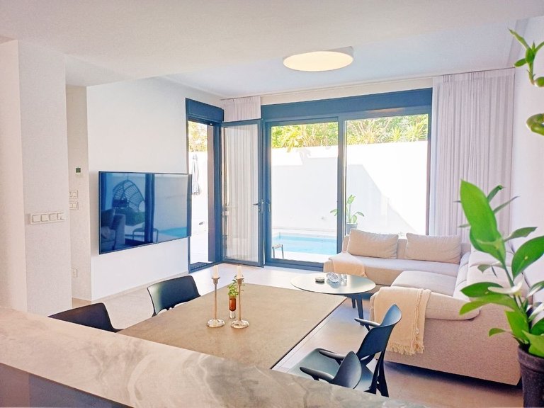 Villa for Sale in Punta Prima, Alicante 26