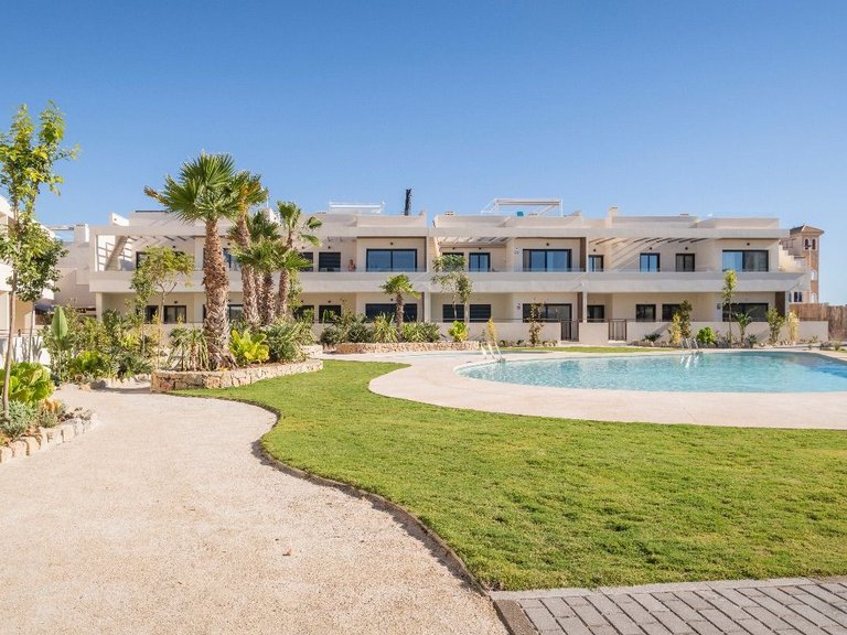 Apartment for Sale in Torrevieja, Alicante 25